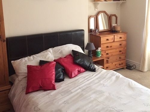 Spacious House, Sleeps 7 People Reading Bagian luar foto